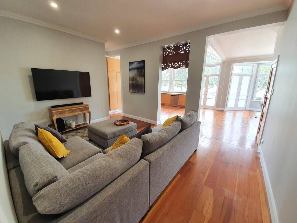 Tauranga - Big, Beautiful Villa On The Water! Экстерьер фото